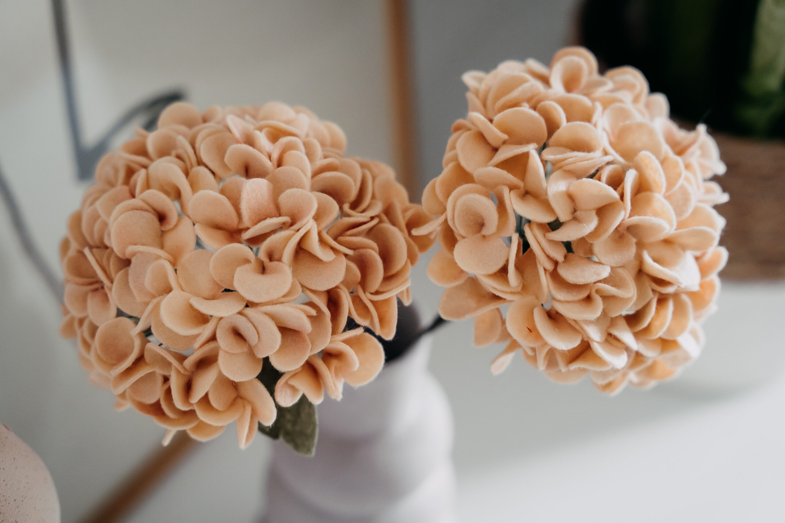 bloemen, bloemist Hoorn, boeket Hoorn, kunstbloemen, zijden bloemen, nepbloemen, viltboeket, duurzaam boeket, allergie boeket, hooikoorts boeket, viltbloemist, alternatief boeket, bloemen voor in huis