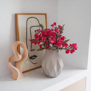 viltboeket, vilten bloemen, viltboeket lelies, viltboeket lathyrus, fuchsia roze boeket, onderhoudsvrij boeket, duurzame bloemen, decoratief boeket interieur